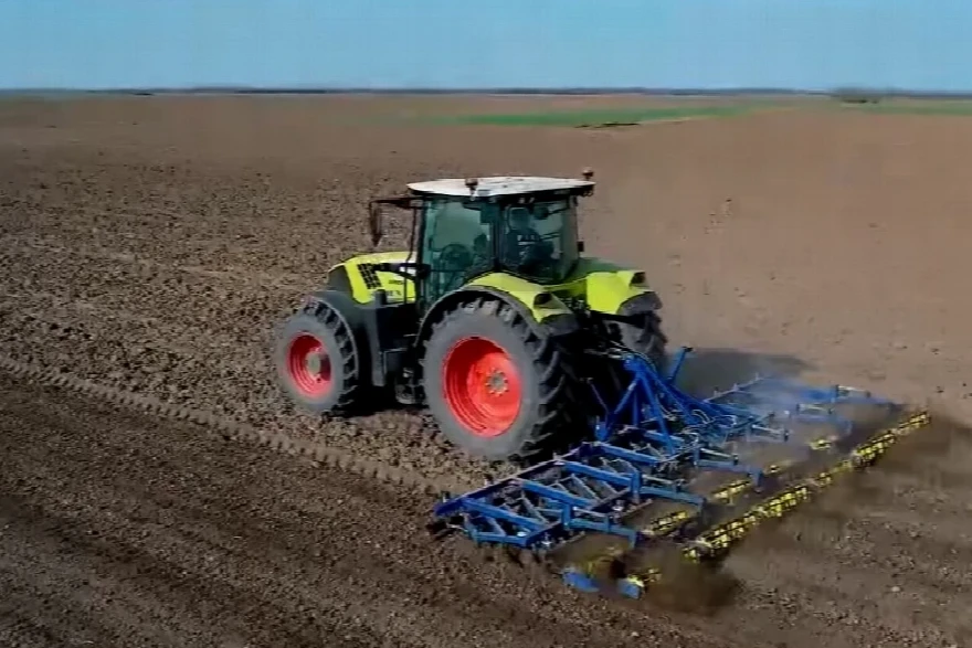 U Almexu sada sa neverovatnim uslovima - CLAAS Arion 630/650 nikad pristupačniji! 
