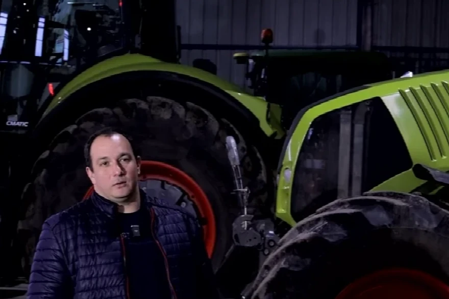 Pored DVA Claas Traktora, Atila iz Kelebije ima i KOMBAJN Iste Marke - Njegov Izbor je UVEK CLAAS! 