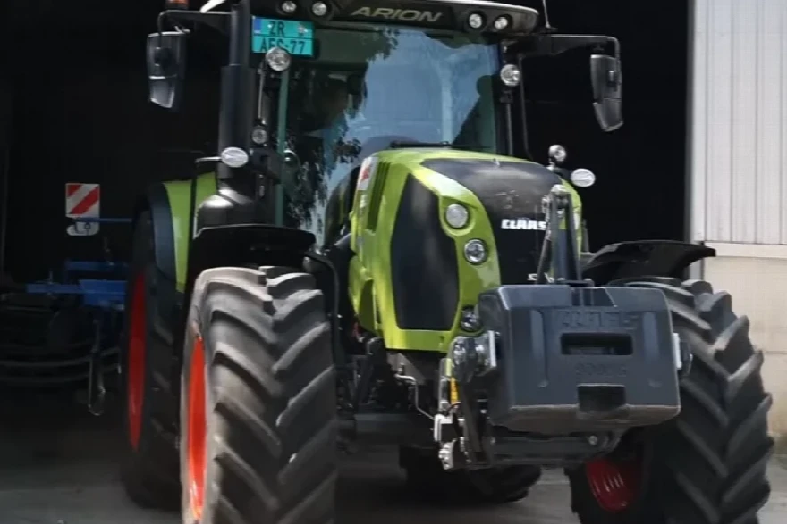 CLAAS Arion 650 - NEMA mane i radi sve, ALI... 