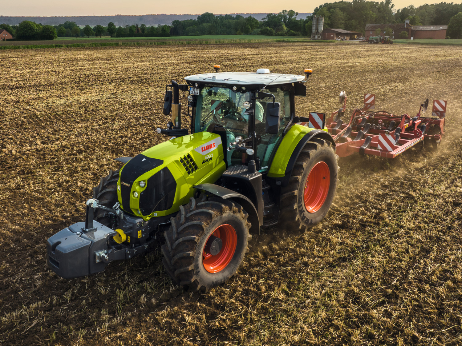 TRAKTOR ARION 600