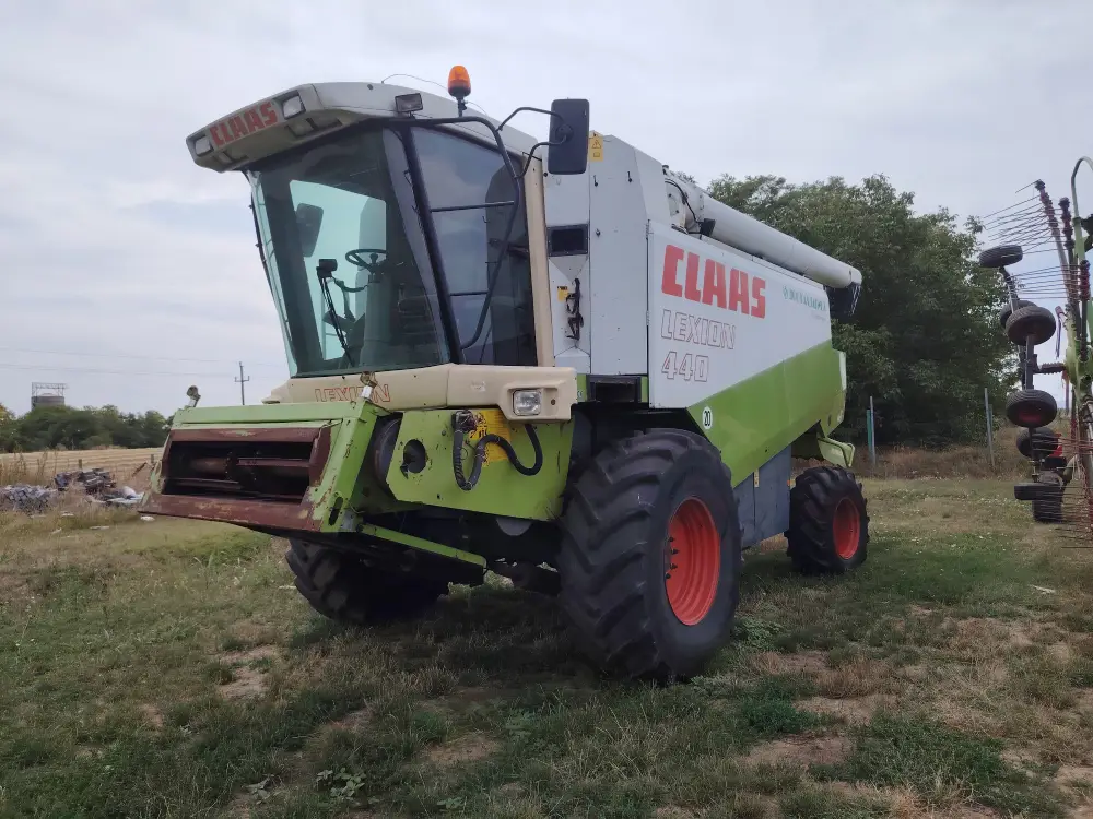 Kombajn CLAAS LEXION 440 