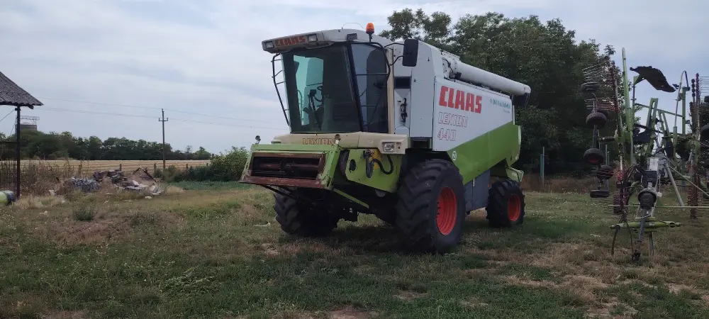 Kombajn CLAAS LEXION 440 