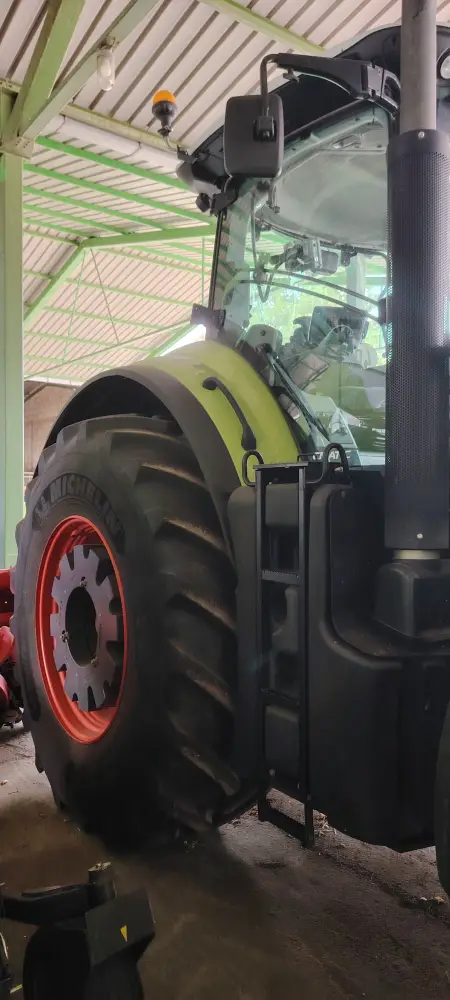 Traktor CLAAS AXION 950 