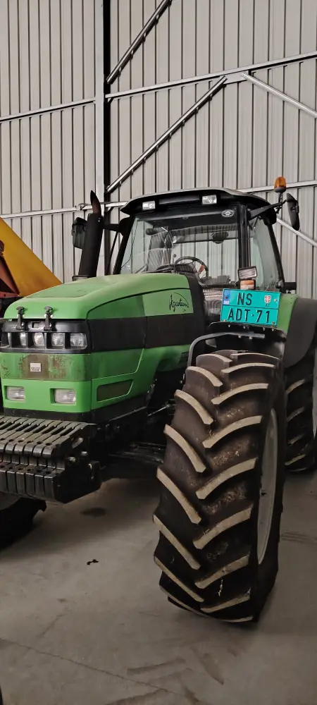 Traktor DEUTZ FAHR Agroton L720 