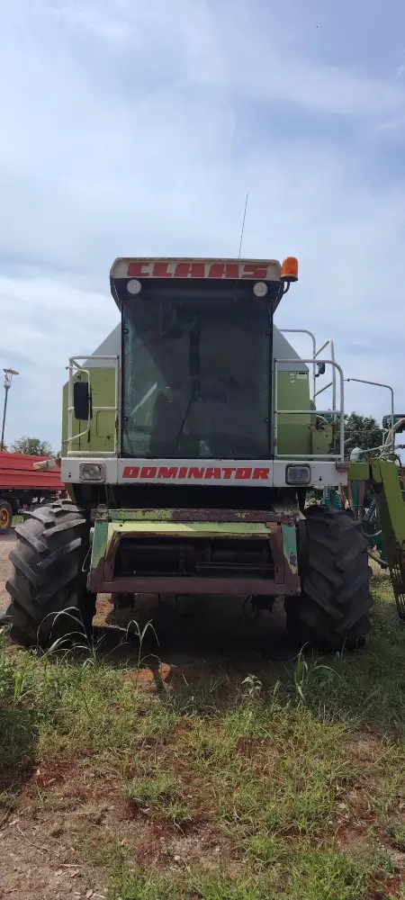  Kombajn DOMINATOR 108 i kolica za heder 