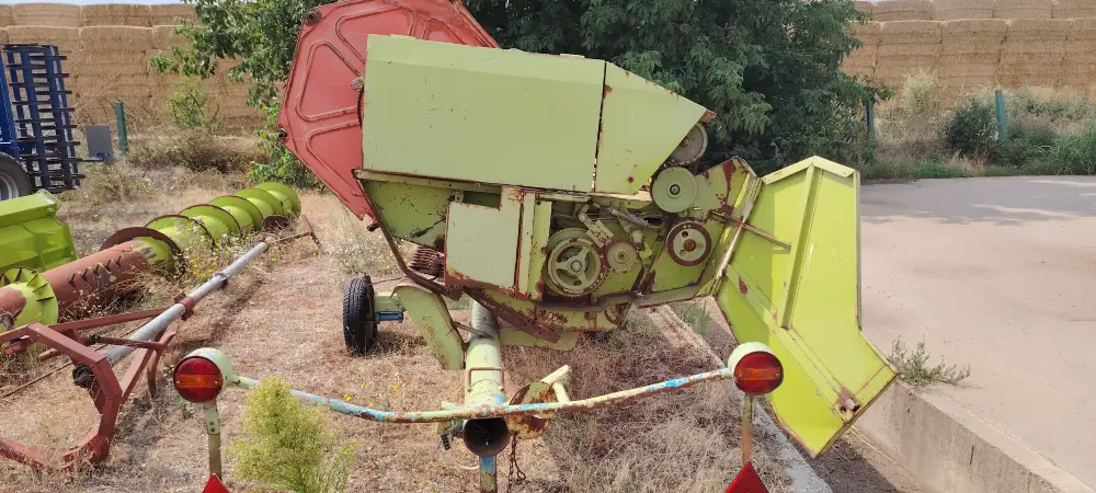  Kombajn DOMINATOR 108 i kolica za heder 