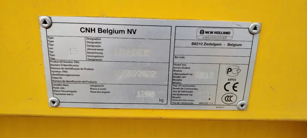 Kombajn NEW HOLLAND TC5070 sa hederom C 450